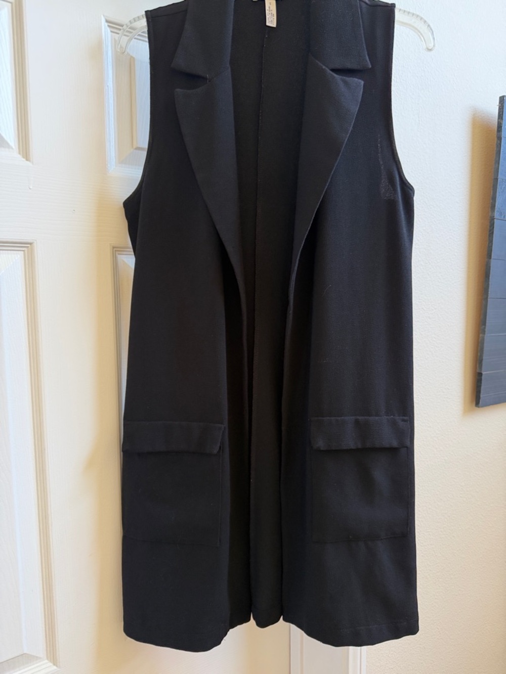 Leith Black Sleeveless Long Vest with Flap Pockets EUC